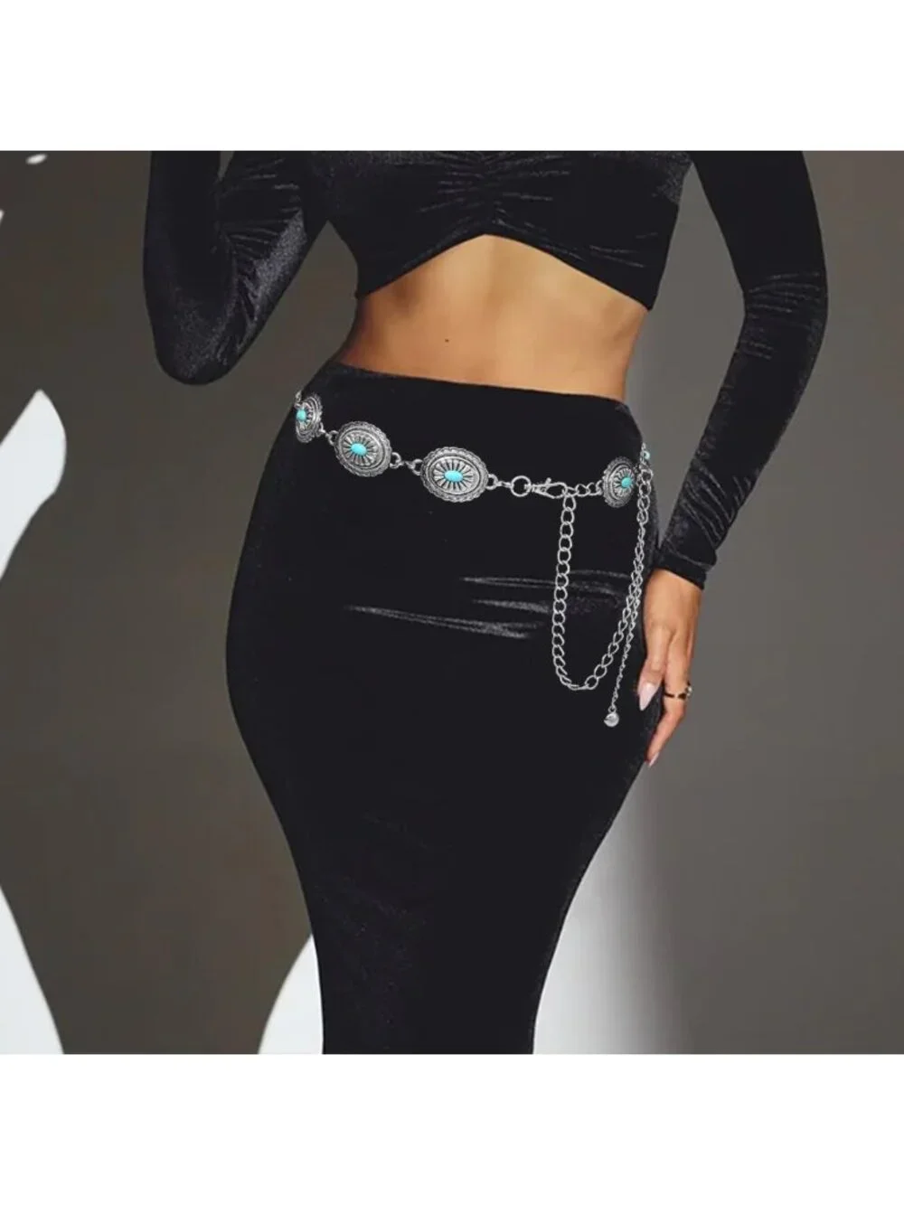 Stylish Western Cowgirl Metal Concho Chain Belt for Women - Trendy Waist